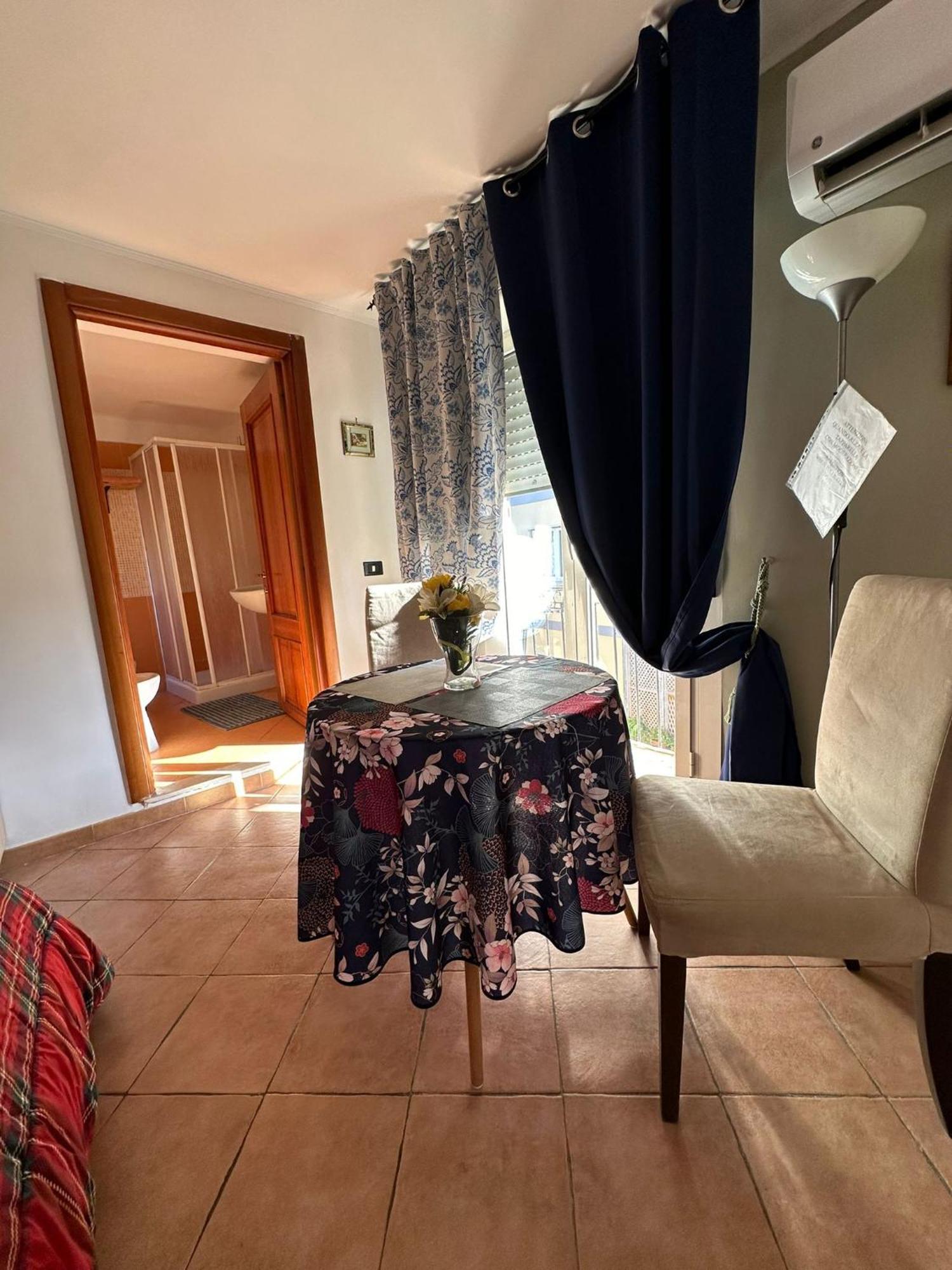 Maison Romantique Napels Buitenkant foto