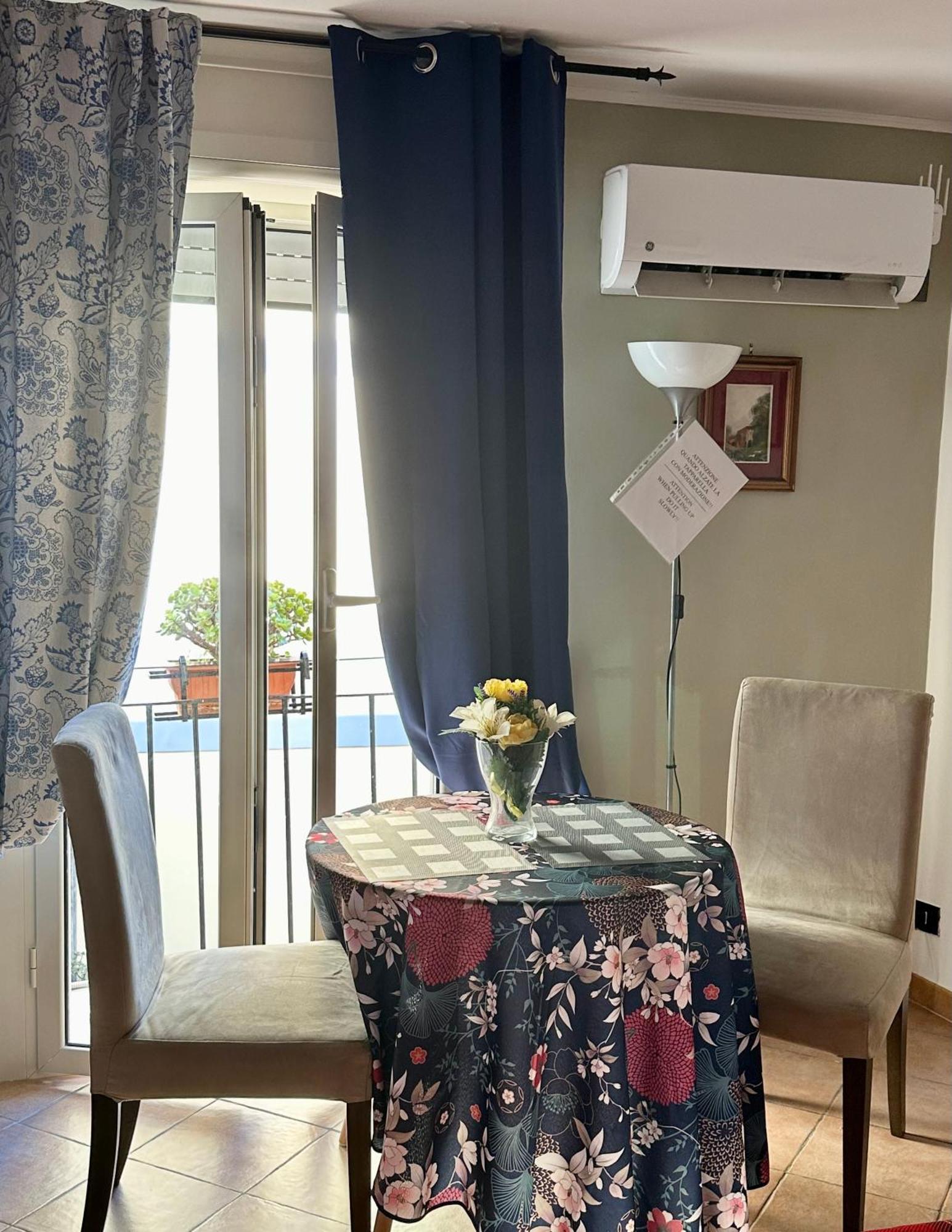 Maison Romantique Napels Buitenkant foto